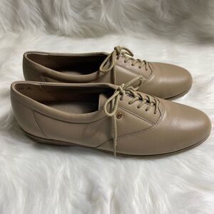 Easy. Spirit Motion Oxford leather beige lace